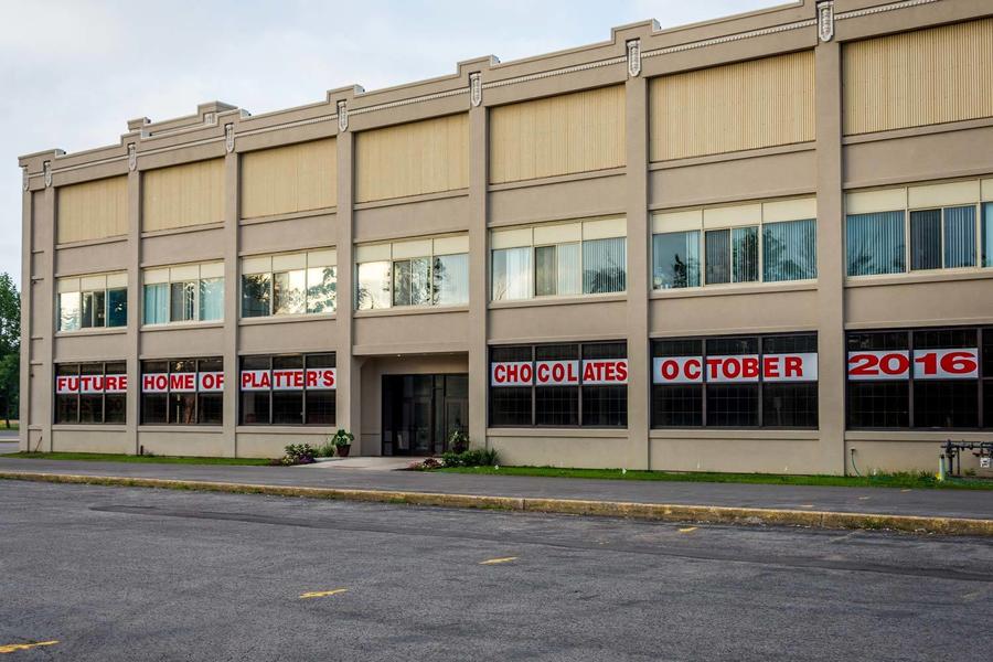 Platters-exterior_image.jpg