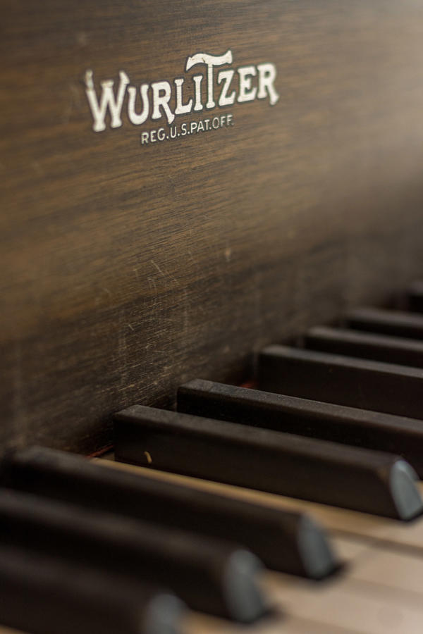 Wurlitzer piano keys