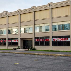 Platters-exterior_image.jpg